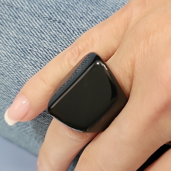 MOD GIRL ANGLED STATEMENT RING, METAL FREE - Picture 4 of 8